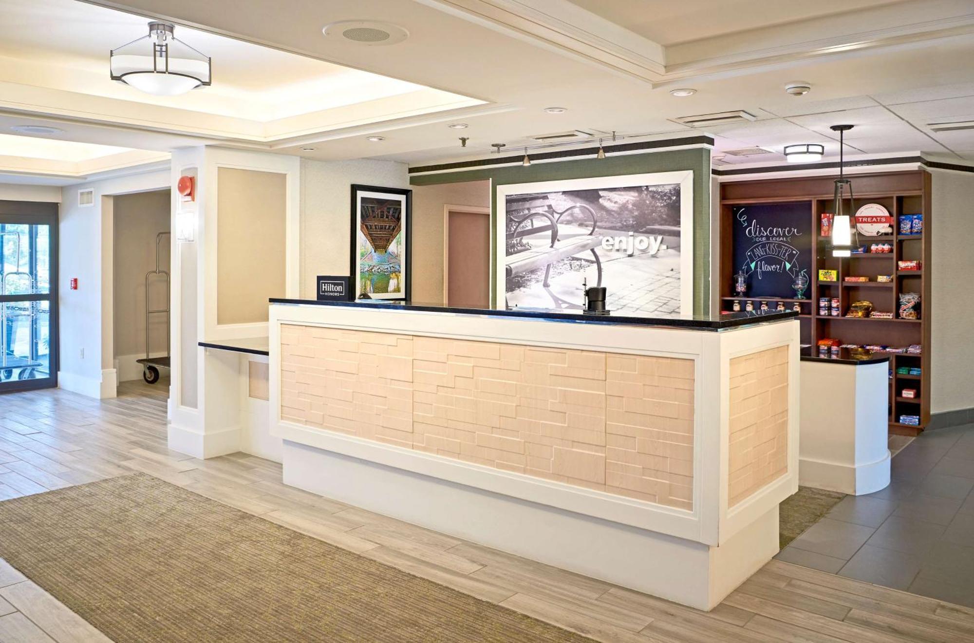 Hampton Inn Lancaster Ngoại thất bức ảnh